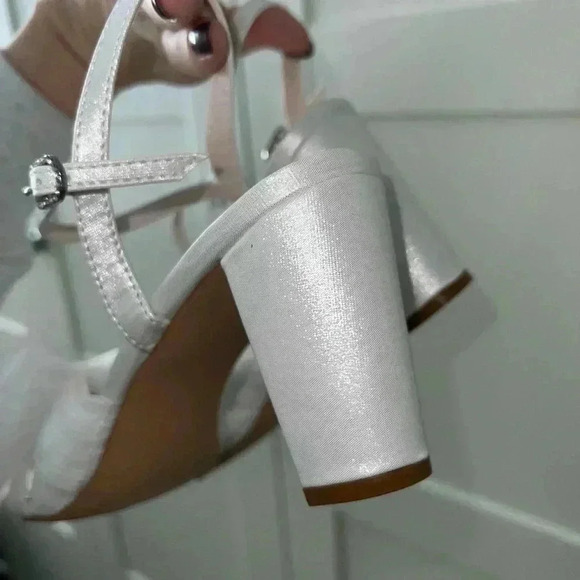 DB STUDIO Pleated Chiffon Bow Mid-Heel Sandals 7.5 - Picture 11 of 13